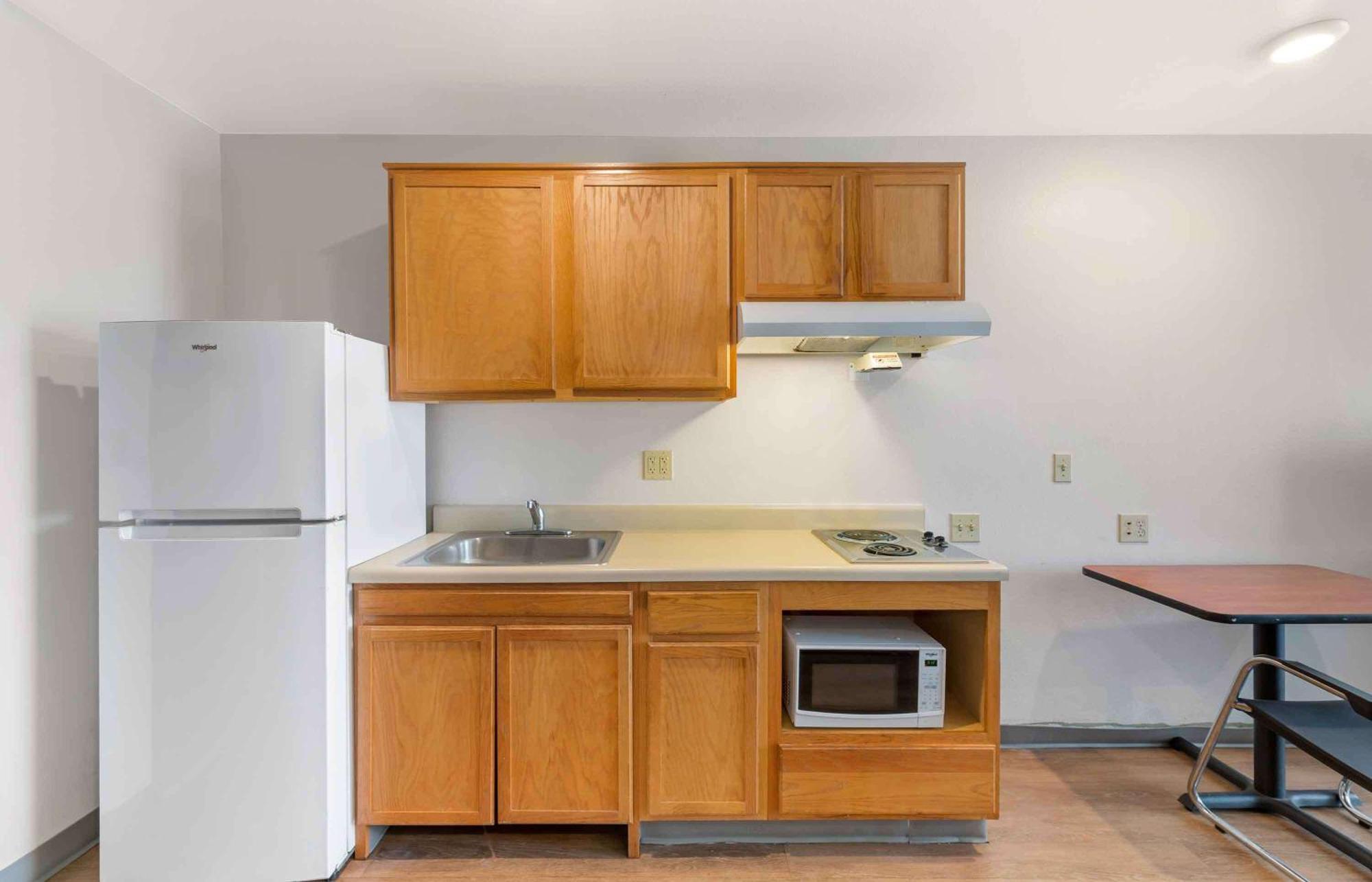 Extended Stay America Select Suites - Cleveland - Avon Eksteriør billede