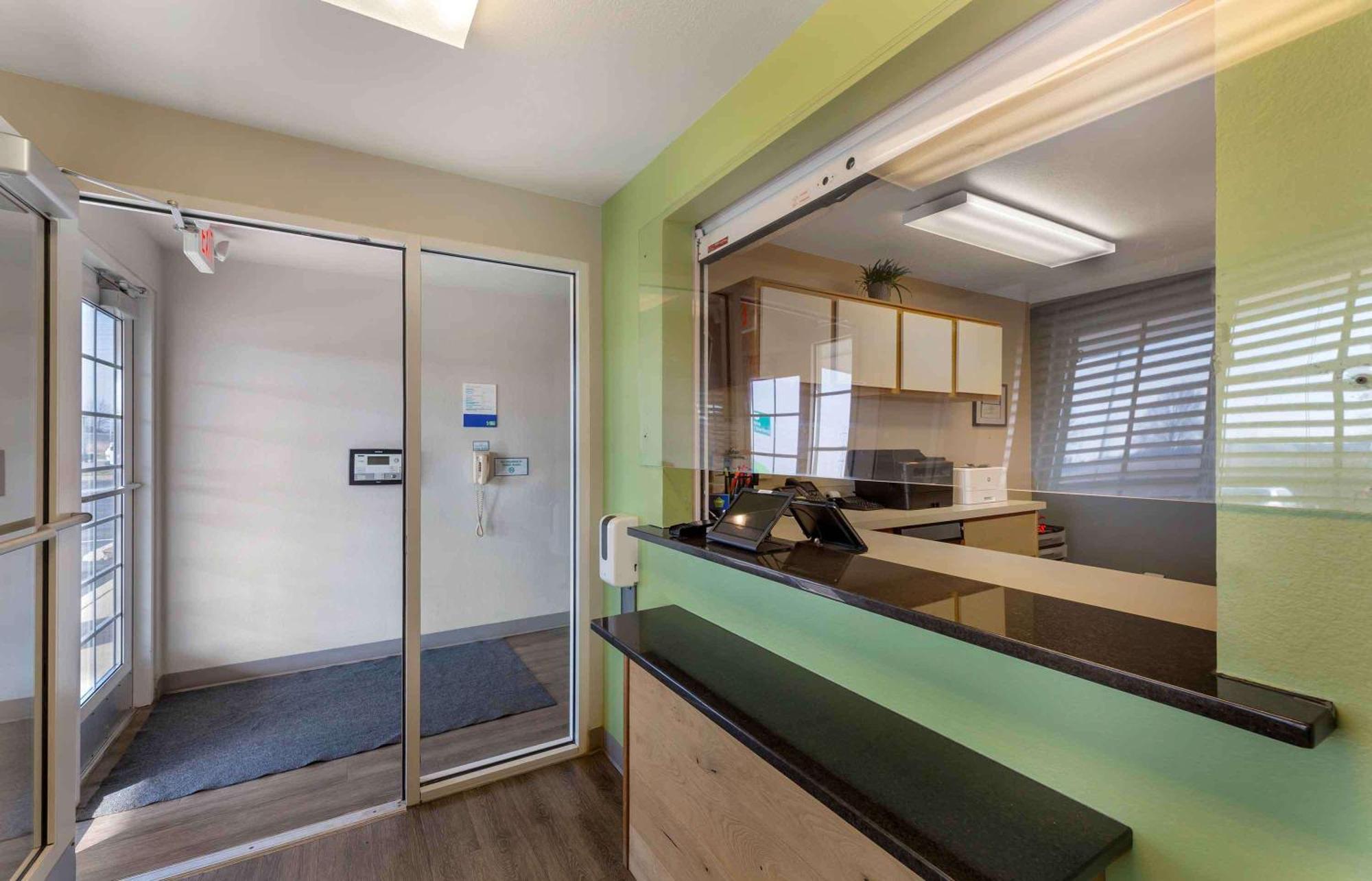 Extended Stay America Select Suites - Cleveland - Avon Eksteriør billede